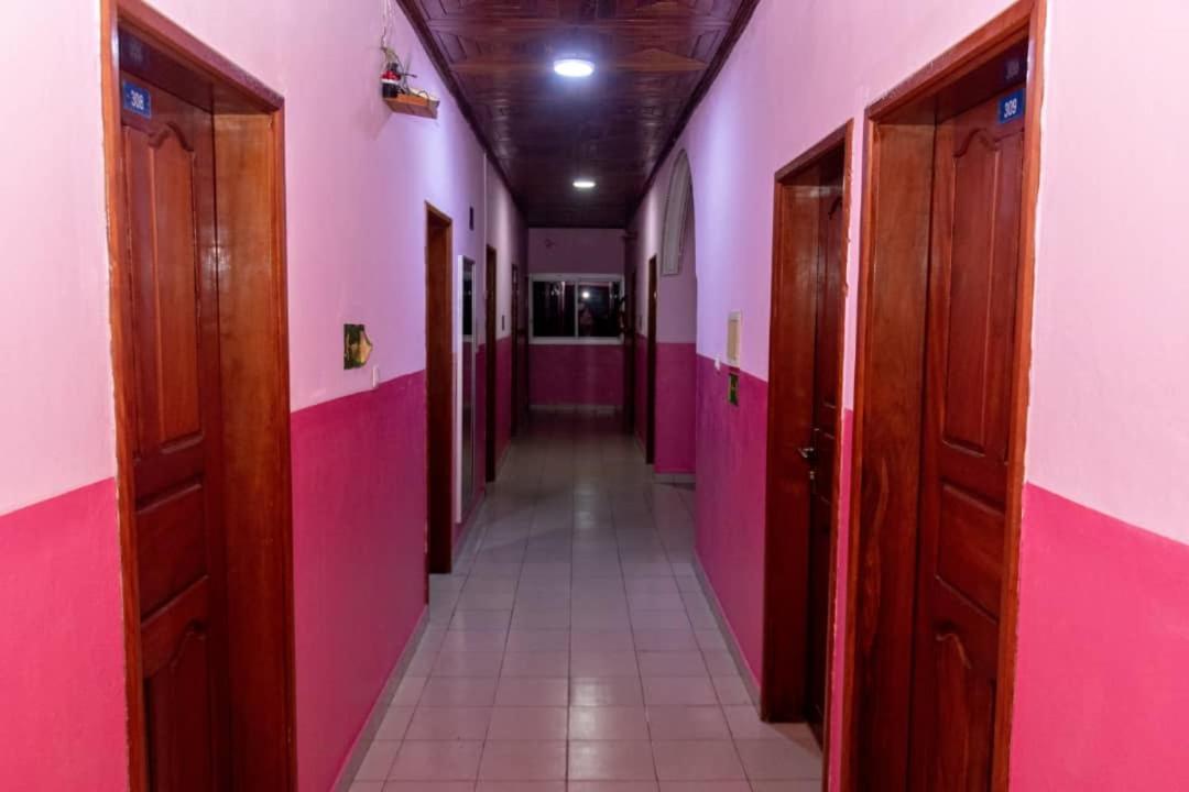 Hotel Le Printemps Douala Exterior foto